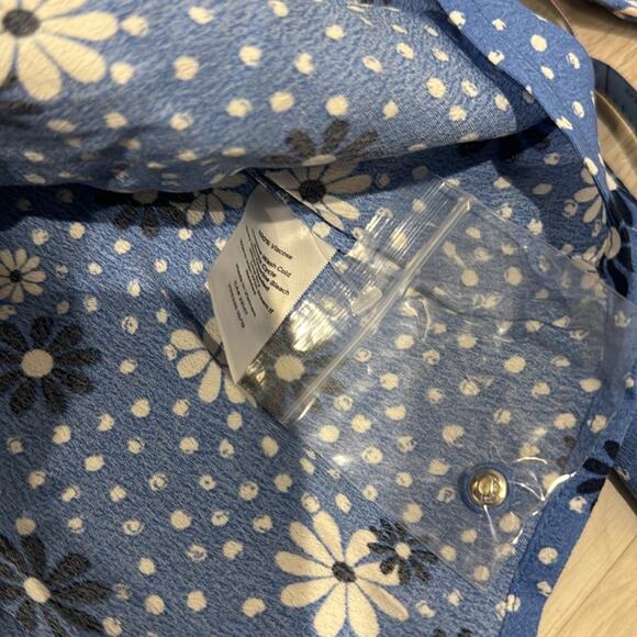 Talbots NWT wrap Blue Daisy Print long sleeves Blouse. - Picture 10 of 10